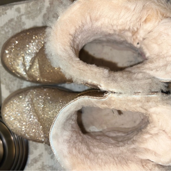 Ugg Gold Mini Bailey Bow Sparkle Size 9 - Picture 6 of 8